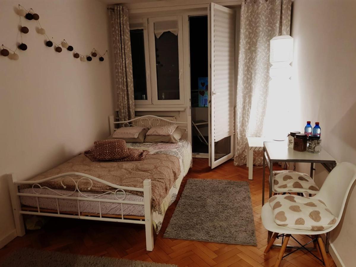 ורשה Apartament Plac Trzech Krzyzy מראה חיצוני תמונה